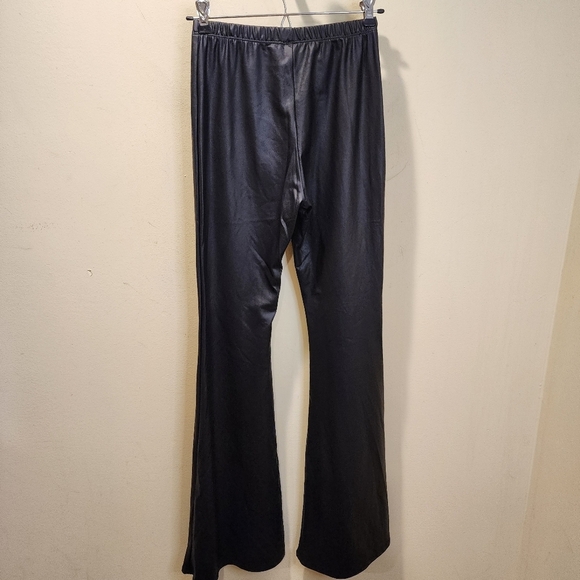 Faux Leather black wide legs flare leggins size M - Picture 9 of 10